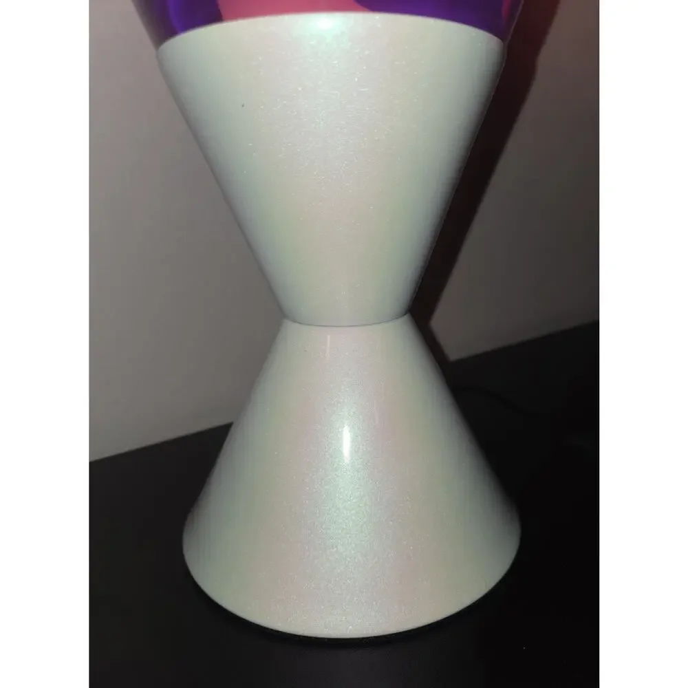 NEW Lava Lamp XL 52 Oz 16.3 In Rare Discontinued Opalescent Pearl Pink Purple